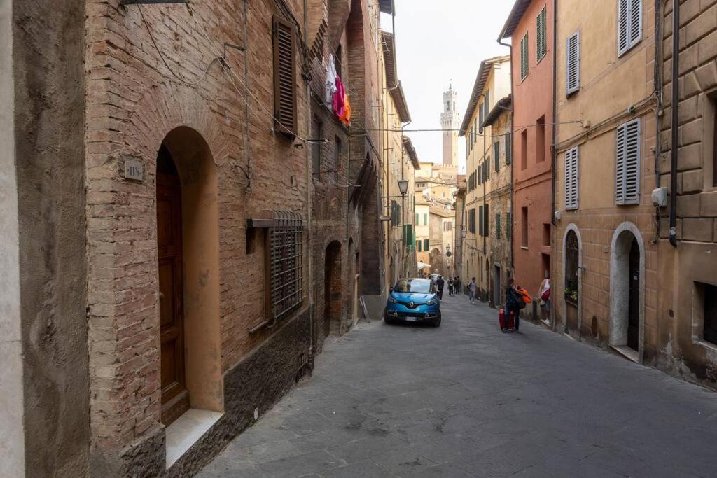 Casa Onda - Nel Cuore Della Contrada Siena Exterior foto
